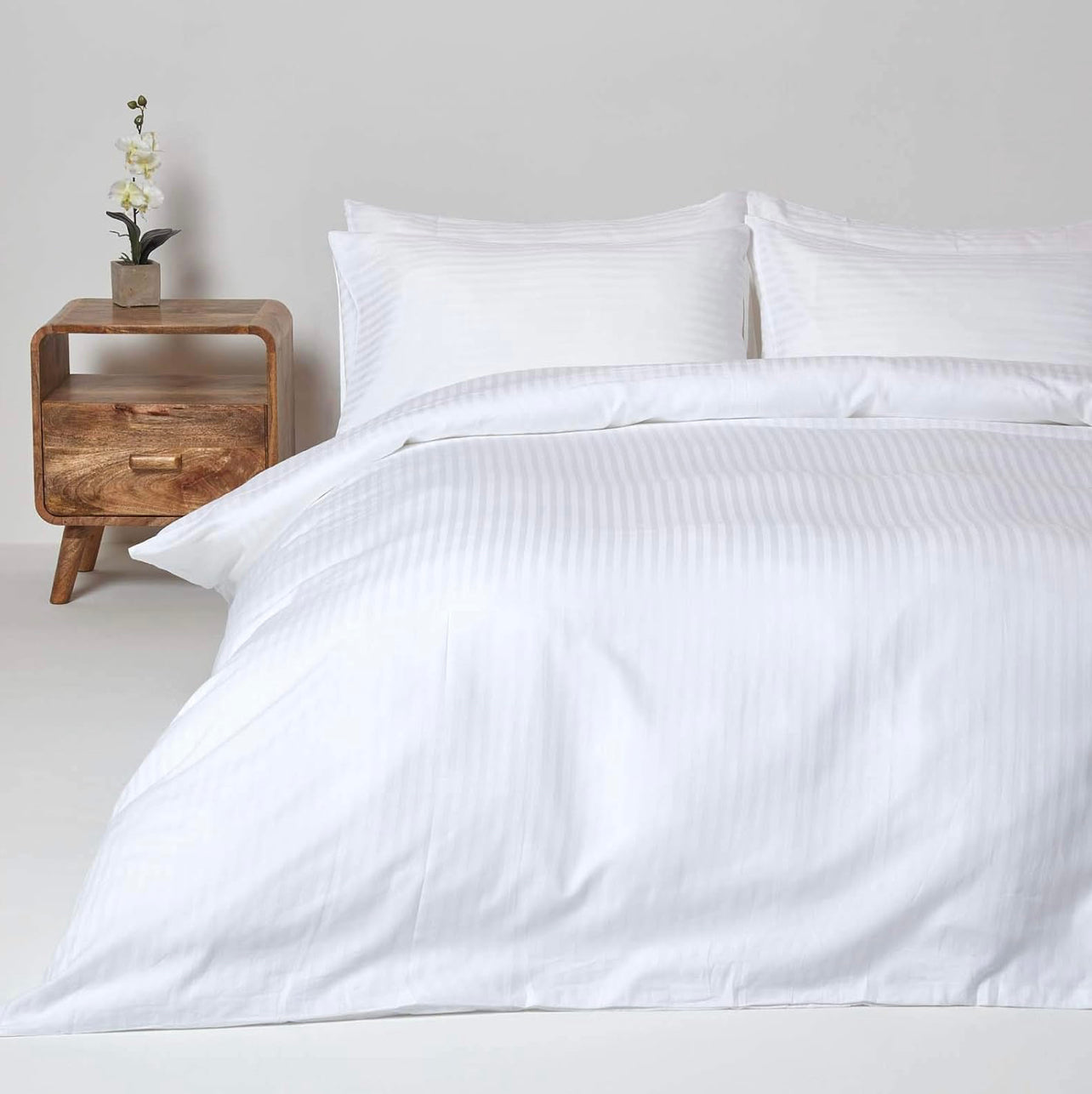 Спално бельо комплект памучен сатен райе 4 части - долен чаршаф, плик за завивка, калъфка за възглавница 2 броя, Бял