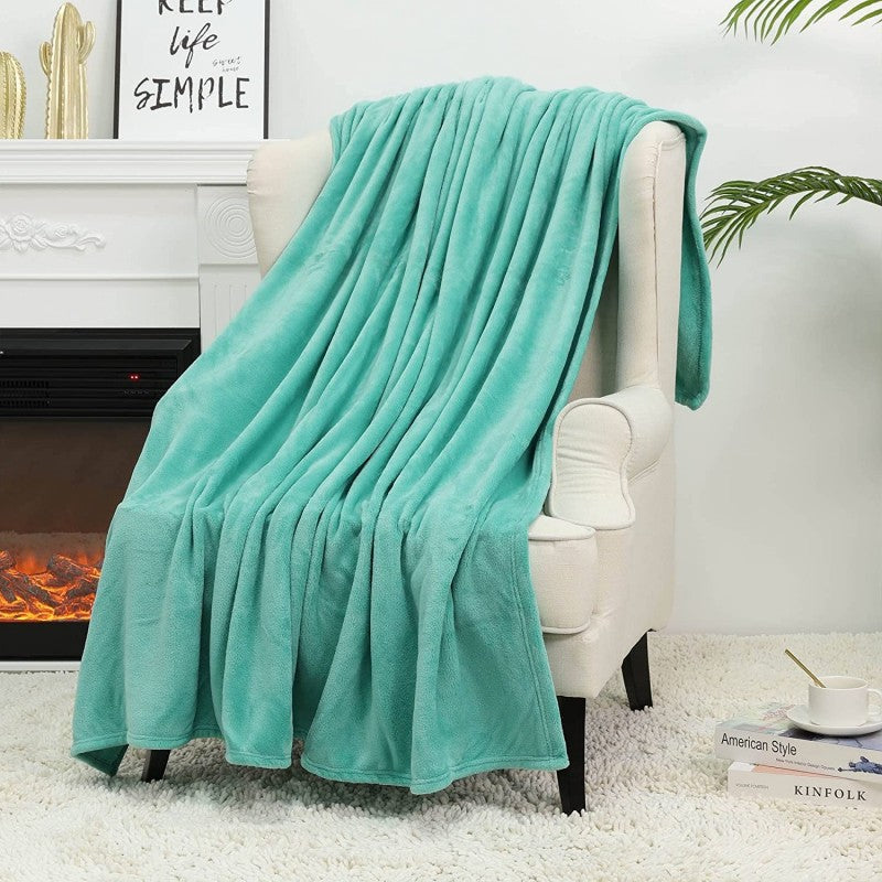 Пухкаво одеяло в аква ХИТ 200/210